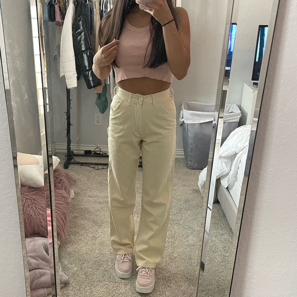 Brandy Melville Cargo Pants- New with tags